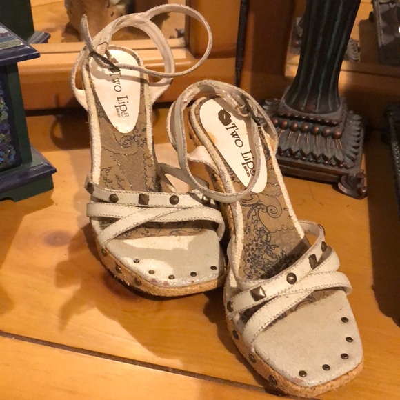 Two Lips Distressed Sandal - Picture 1 of 5